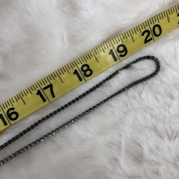 Guess, Black/Silver Rhinestone Lariat Necklace - Picture 5 of 6